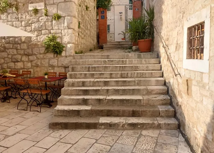 Garden Апартаменти Спліт